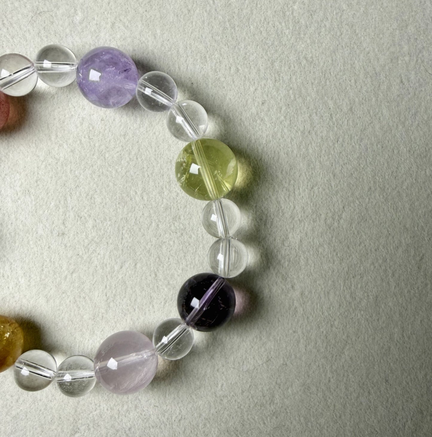 Masion Mavien Clear Spectrum Bracelet
