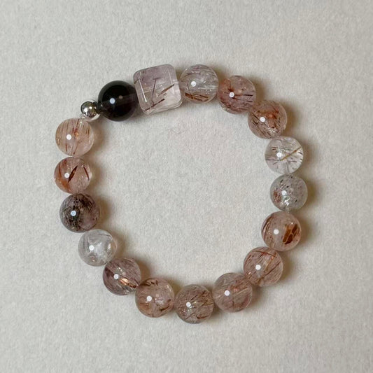 Masion Mavien Crimson Thread Bracelet
